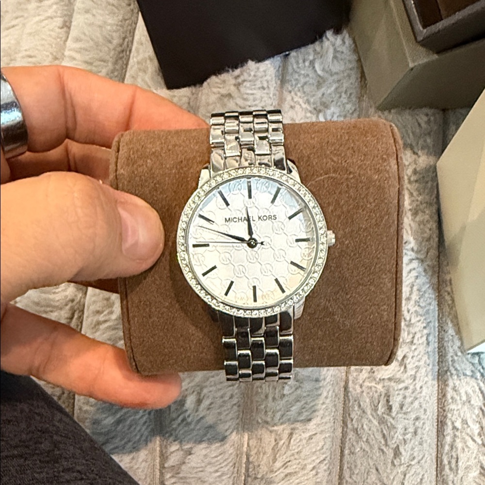 Michael Kors Silver and White Men's Watch